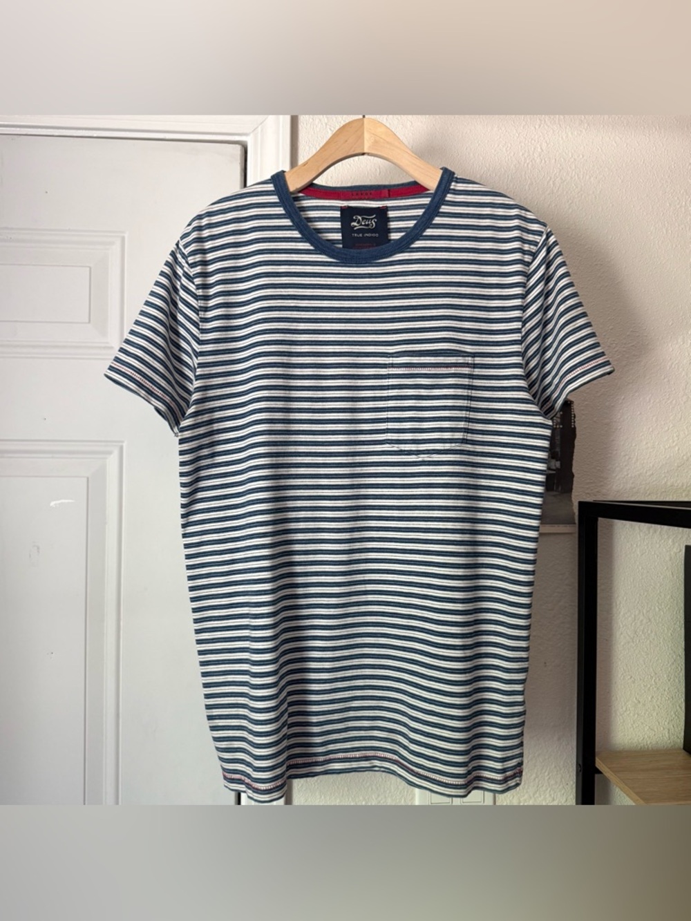 DEUS EX MACHINA blue white crew neck short sleeve tee t-shirt